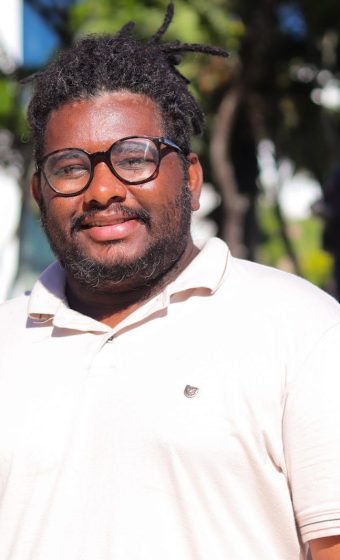 EDDY AZUOS_Bruna Rocha_Entre Becos